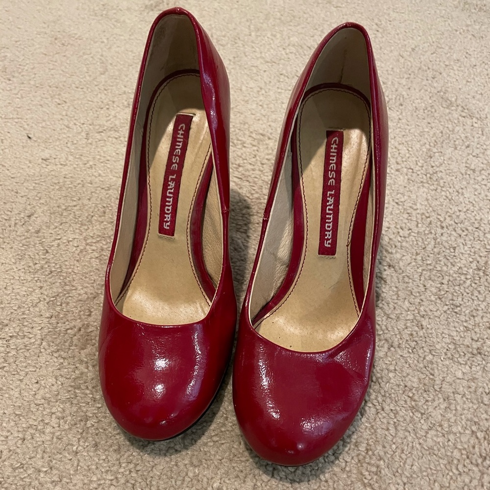 Chinese Laundry Red Pumps